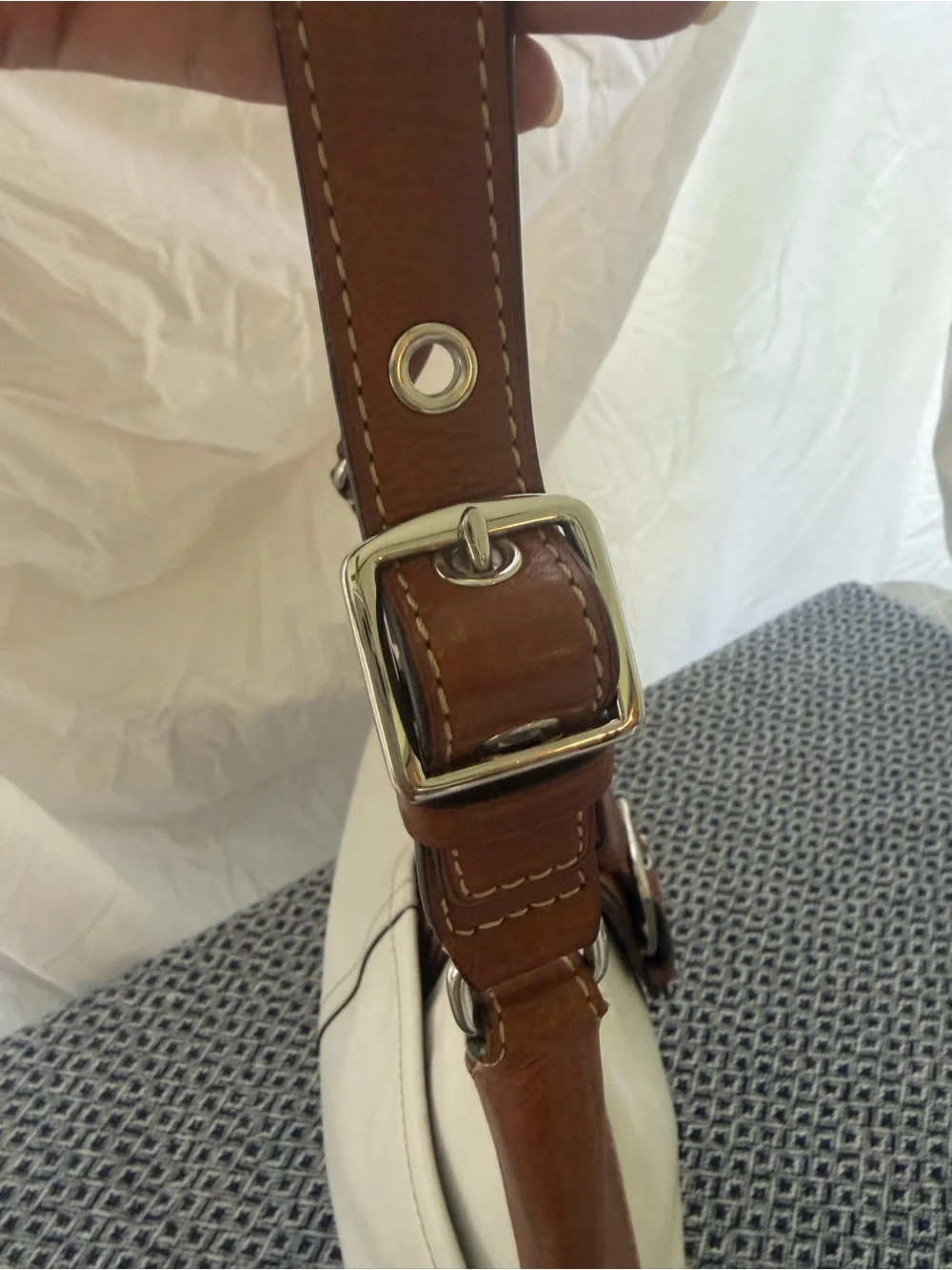 Vintage Coach Hamilton Soho Hobo Bag White Leather Silver Buckle F11197 Y2K